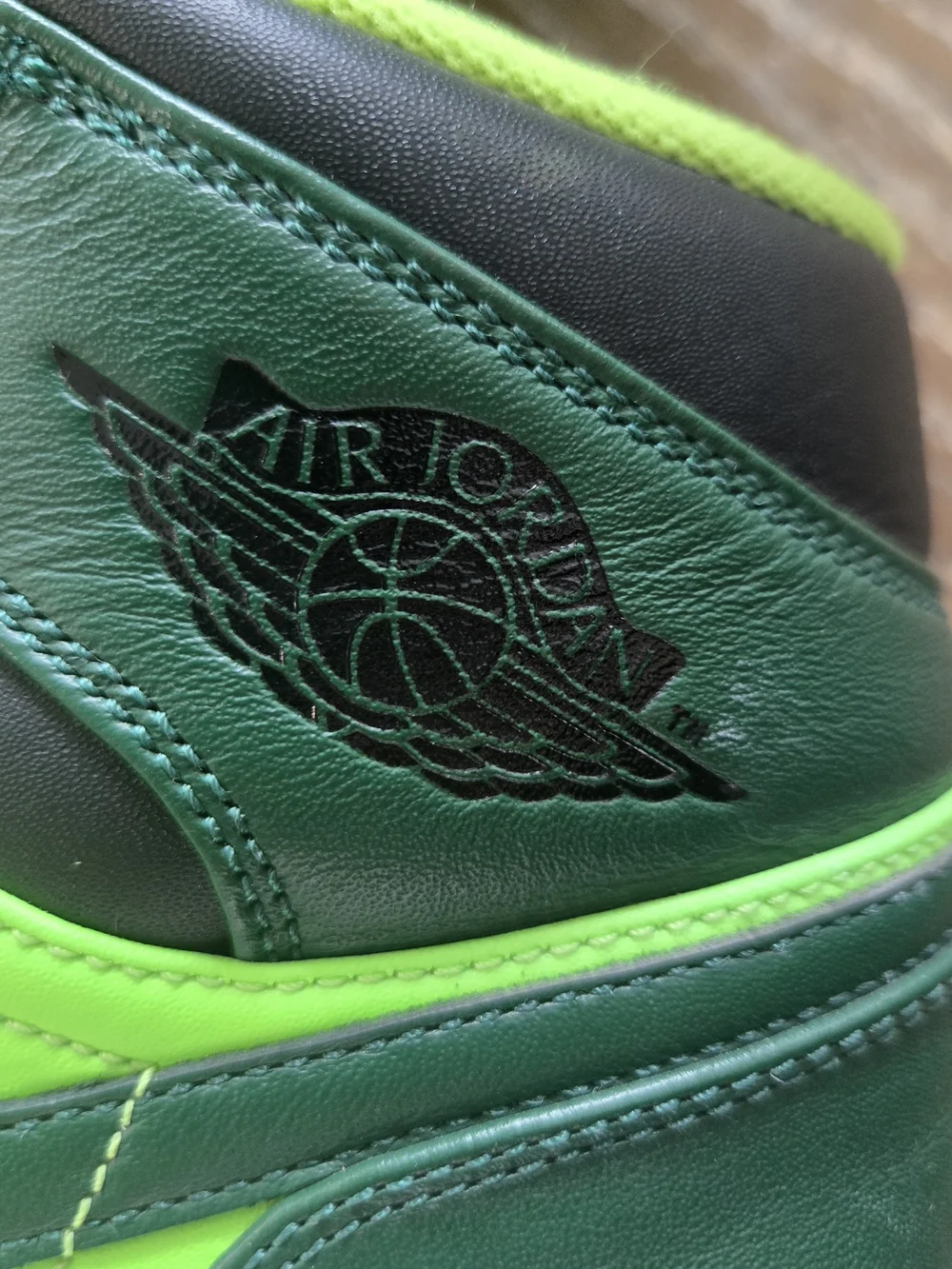 Air Jordan 1 Mid Hulk Gorge Green Electric Green Men’s 10 554724-330